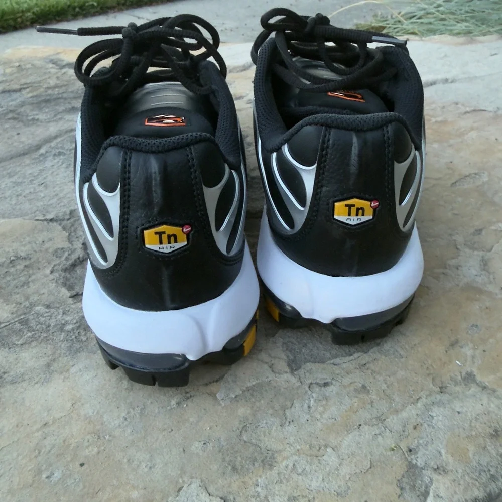 Nike Mens Air Max Plus Golf Black Total Orange FZ4150-002 Size 12 NWOB